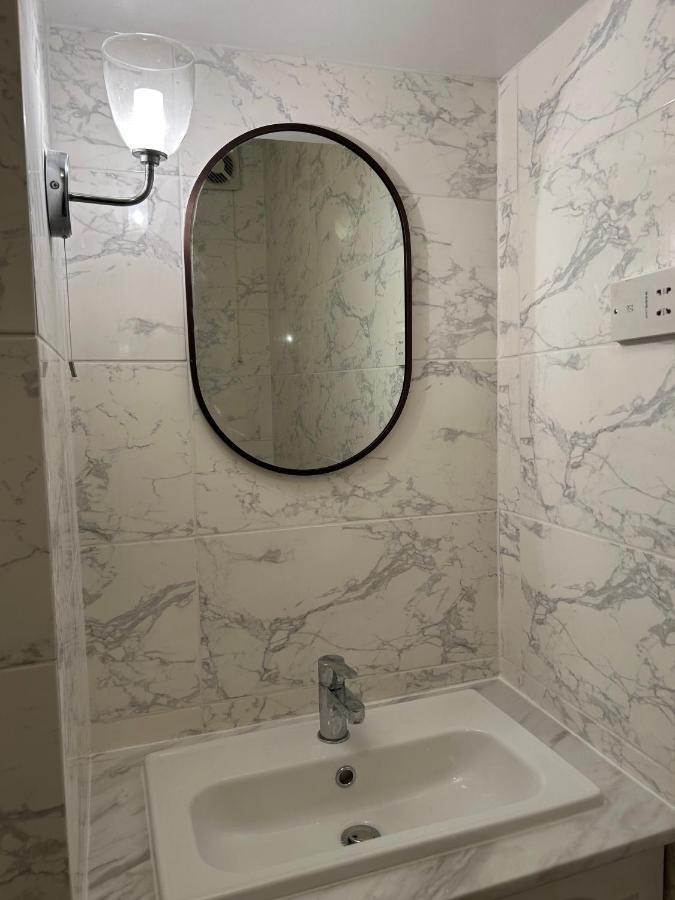 West Kensington Apartment Лондон Екстериор снимка
